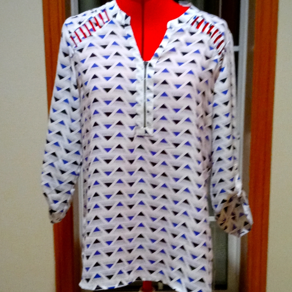 NWT Beautiful Maurices Blouse Size M